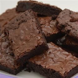 The convenience of self-rising flour sets these brownies apart from the usual recipe. Best Brownies Recipe, Recipe Brownies, Cake Like Brownies, Best Brownie Recipe, Chewy Brownies, Delicious Brownies, Brownies Recipe Easy, Peanut Butter Brownies, Best Brownies