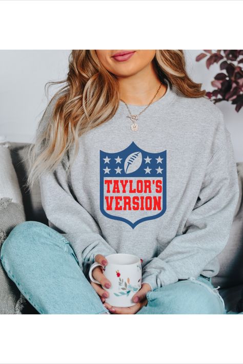 Taylor Swift Nfl Shirt, Cricket Shirts, Funny Football Shirts, Nfl Sweatshirt, Boyfriend Sweatshirt, Era Tour, Taylor Boyfriend, Funny Football, Taylors Version