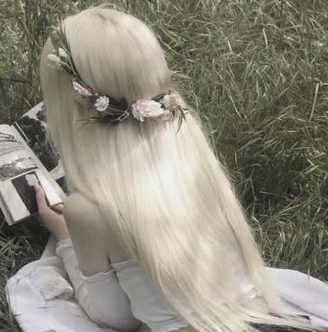 Fakta Virgo, Albino Girl, Long White Hair, White Blonde Hair, Doll Aesthetic, Princess Core, Angel Aesthetic, Interior Architect, Dream Hair