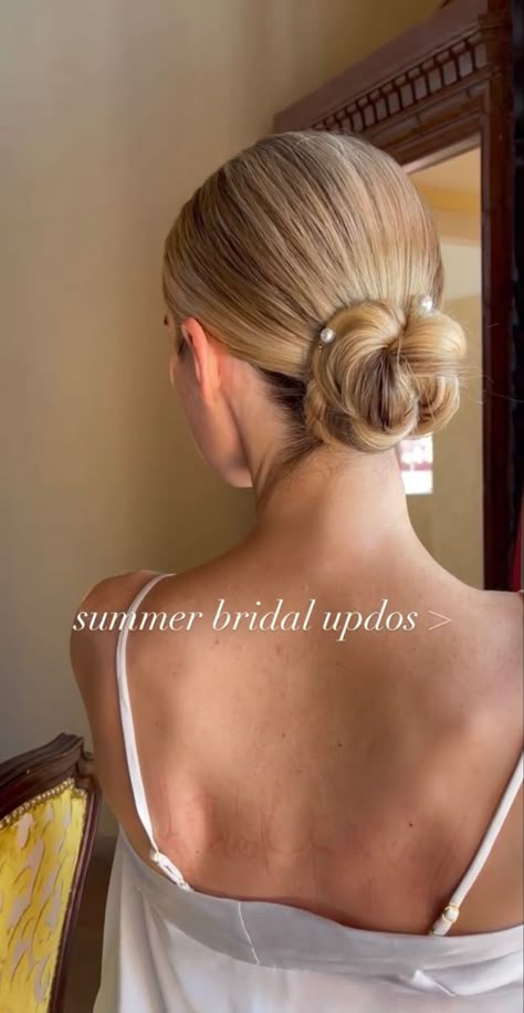 Elegant Slicked Back Bun, Modern Bridal Hair Low Buns, Blonde Bun Wedding, Classic Updo Wedding Low Chignon, Sleek Bun Front View, Simple Bun Bridal Hair, Clean Wedding Hair Updo, Low Bun Pieces Out, Bridesmaid Hair Slick Back Bun