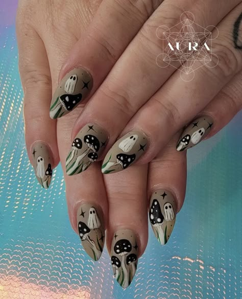 Black And White Mushroom Nails, Spooky Forest Nails, Halloween Mushroom Nails, Alt Fall Nails, Mushroom Fall Nails, Goblin Core Nails, Mothman Nails, Over The Garden Wall Nails, Vintage Halloween Nails