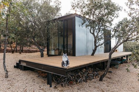 Gallery of Tini L Cabin / tini - 1 Modern Cabins, Architecture Cool, Wooden Barn, Modern Mountain Home, Public Architecture, Oak Forest, Best Architects, Landscape And Urbanism, Chicago Architecture