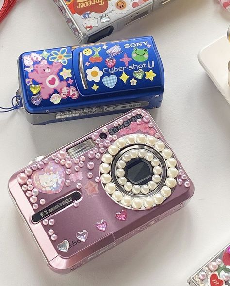 Decorating Camera With Stickers, Stickers On Digital Camera, Bedazzled Digital Camera, Stickers On Camera, Camera Decorations Sticker, Digital Camera Deco, Decorate Digital Camera, Digital Camera Decorations, Decorating Digital Camera