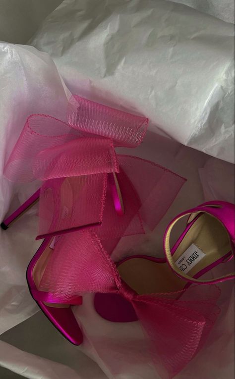 Jimmy Choo Bow, Dark Pink Aesthetic, Pink Stiletto Heels, Marketing Aesthetic, Hot Pink Heels, Pink Stilettos, Heels Aesthetic, Shoes Heels Classy, Classy Shoes