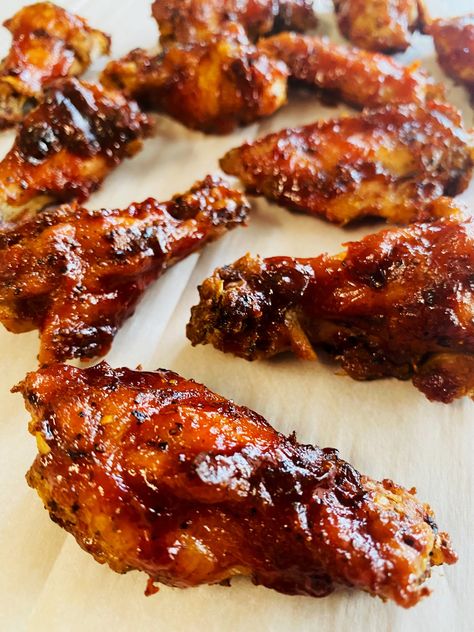 Cajun Buffa-Que Chicken Wings Cajun Wings Recipe, Cajun Dry Rub, Braised Chicken Recipes, Best Chicken Dishes, Wing Sauce Recipes, Easy Chicken Recipe, Chicken Wing Sauces, Potluck Dishes, Chicken Wing