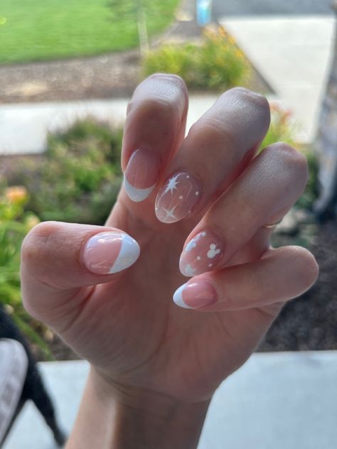 French Tip Disney Nail Designs, Disney Nails Easy Simple, Simple Disney Nails French Tips, Plain Disney Nails, Disney Nails Classy, Round Disney Nails, Simply Disney Nails, Disney French Tips, Disney Nails White