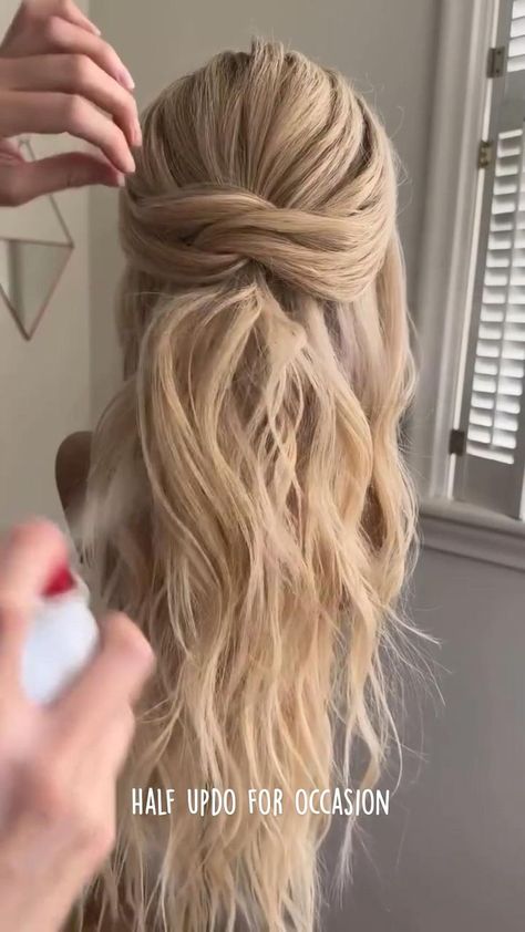 Bridesmaid Hair Tutorial, Bridal Hair Tutorial, Half Updo Hairstyles, Half Up Wedding Hair, Hair Curling Tips, Diy Wedding Hair, Wedding Hairstyles Tutorial, Guest Hair, Blonde Hair Looks#HocoHairstylesForLongHair #HocoHairstylesUpdo #SimpleHocoHairstylesShortHair Fall Haircuts For Women, Bridesmaid Hair Tutorial, Curling Tips, Fall Haircuts, Bridal Hair Tutorial, Half Updo Hairstyles, Half Up Wedding Hair, Formal Hairstyles For Long Hair, Diy Wedding Hair