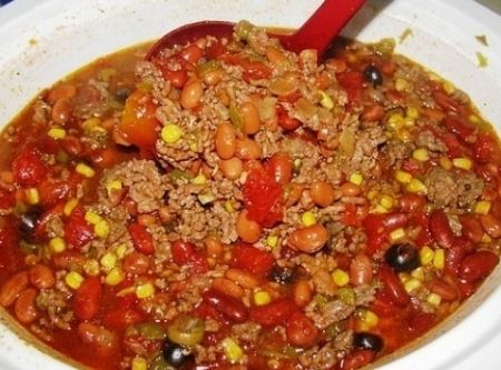 Feed a Crowd Taco Soup Recipe Soup For A Crowd, Lenten Recipes, Cold Weather Comfort Food, Taco Soup Crock Pot, Lent Recipes, Taco Soup Recipe, Delicious Clean Eating, Slow Cooker Tacos, Cooking For A Crowd