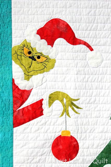 (AE) HT - The Grinch and max - Just Let Me Quilt 2 of 3 Grinch Quilt Pattern, Grinch Quilt Ideas, Christmas Pyrography, Grinch Quilt, Novelty Quilts, Nutcracker Pattern, Grinch Ideas, Calendar Quilts, Quilt Christmas