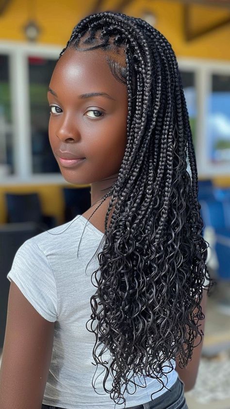 24 Mini Braid Hairstyles: Where Style Meets Simplicity Small Braids With Curly Hair, Mini Braid Hairstyles, Traditional Braids, Mini Braids, Hair Styles Long Hair, Latest Hair Trends, Small Braids, Latest Hair, Crochet Braids Hairstyles