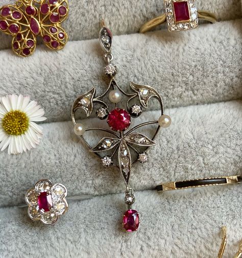 Amazing how changing up your chain game can change the look of a pendant 💗 Romantic jewels often fall into the “sweet & pretty” category, but it can mean all kinds of other things, too 😉 I do keep harping on about this antique heart pendant - it’s just so beautiful and unique, and with over a carat of natural unheated rubies it’s pretty special in the gem department, too (not to mention all the diamonds and the little wild pearls). Available in the shop now 🩷 A heart for your dearheart. Harp, A Heart, So Beautiful, Heart Pendant, Ruby, Gems, Diamonds, Shop Now, Chain