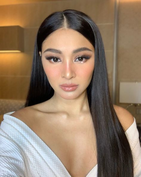 Nadine Lustre Hair Color, Nadine Lustre Makeup, Filipina Makeup, Nadine Lustre Outfits, Nadine Lustre Fashion, Lady Luster, On The Wings Of Love, Nadine Lustre, Bride Makeup