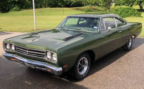 Sell or Swap: 1969 Plymouth Road Runner #ForSale #Plymouth, #RoadRunner - https://barnfinds.com/sell-or-swap-1969-plymouth-road-runner/ 1970s Cars, 68 Roadrunner, 1969 Roadrunner, 1969 Plymouth Road Runner, 1968 Roadrunner, 70 Plymouth Roadrunner, 1971 Plymouth Roadrunner, Plymouth Roadrunner Gtx, 1968 Plymouth Roadrunner