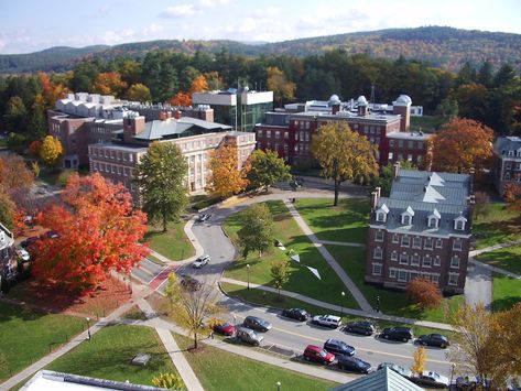 Best College Towns in New England, State By State | Yankee Magazine Dartmouth University, Dartmouth College, New England States, New England Travel, Visiting England, College Town, College Campus, Haunted Places, College Fun