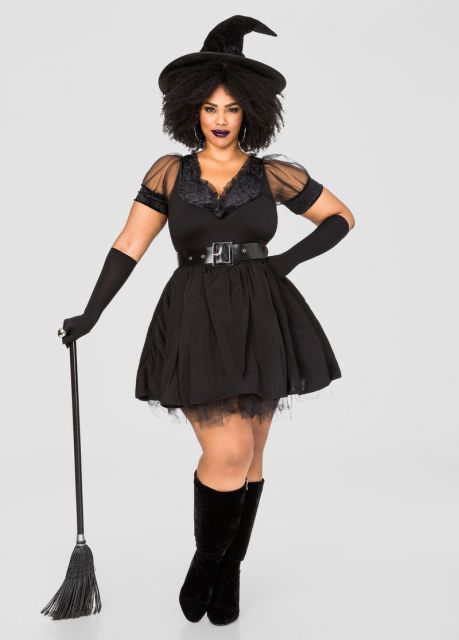 fantasia de bruxa Plus Size #fantasiadebruxa #halloween #carnaval #diasdasbruxas #bruxas #fantasia Fantasia Plus Size, Police Halloween Costumes, Halloween Costumes Plus Size, Wedding Dress Silk, Popular Costumes, Fairy Halloween Costumes, Hallowen Ideas, Great Halloween Costumes, Plus Size Costume