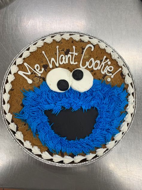 Big Cookies Decorated, Cookie Cake Frosting Designs, Funny Cookie Cakes, Cookie Cake Decoration Ideas, Cookie Monster Cookie Cake, Message Cookie Designs, Monster Cookie Cake, Big Cookie Decorating Ideas, Cookie Decorating Ideas Summer