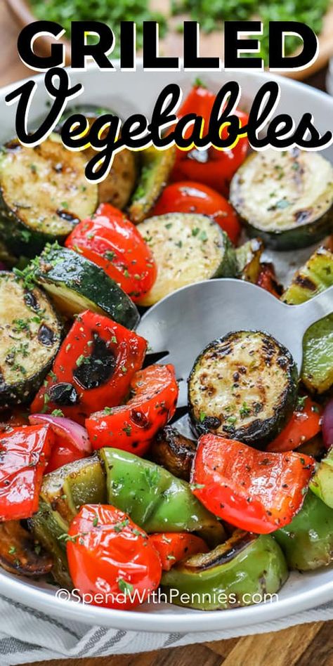 This is the best grilled vegetable recipe! Zucchini, mushrooms, bell peppers, tomatoes, and red onions are all tossed in a tangy rosemary marinade and grilled until perfectly tender. Whether using skewers, a grill mat or basket they turn out perfect every time! #spendwithpennies #grilledvegetables #sidedish #barbecue #grilling #summer #veggies Rosemary Marinade, Cena Light, Zucchini Mushrooms, Grilled Vegetable Recipes, Balsamic Marinade, Recipe Zucchini, Vegetable Recipe, Grill Mat, Grilled Veggies