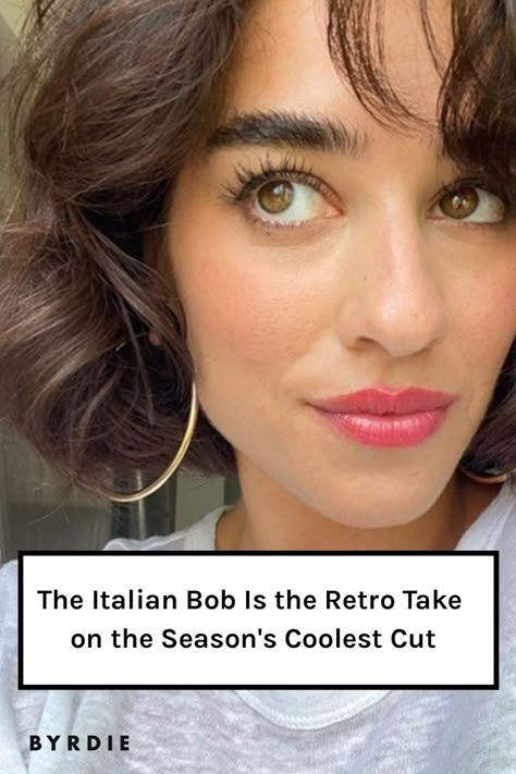 Wash And Go Bob Haircuts, Italian Bob 2023 With Bangs, Short Italian Haircut, 1960s Bob Hairstyles, Styling A Curly Bob, Air Dried Bob Hairstyles, Italian Hairstyles Woman Short, Women’s Short Bob Haircut, 60s Italian Bob Haircut