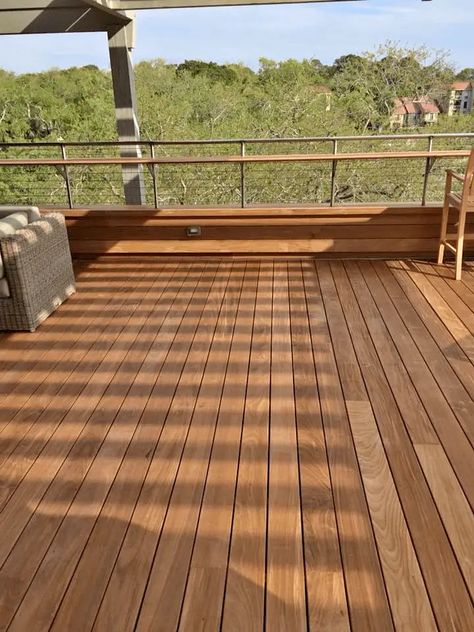 Best deck sealer for old decks 2024 Wooden Deck Stain Colors, Deck Sealing Ideas, Best Deck Stain And Sealer, Deck Finishing Ideas, Deck Wood Stain Colors, Deck Stains For Tan House, Pressure Treated Wood Stain Colors, Olympic Deck Stain Colors, Best Deck Colors