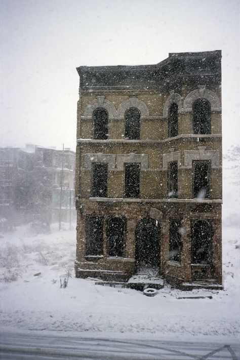 Meryl Meisler, Bronx House, Destroyed City, Nyc Snow, New York City Pictures, Polar Opposites, Bushwick Brooklyn, Bronx Nyc, Nyc History