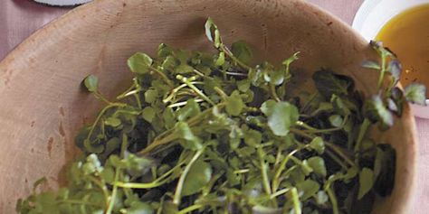 Watercress Recipes, Steamed Potatoes, Three Ingredient Recipes, Watercress Salad, Detox Soup, Watercress, Lamb Recipes, Side Salad, Seaweed Salad