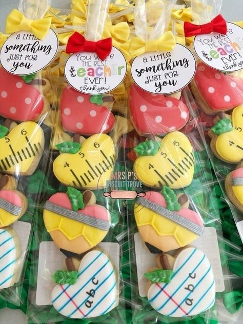 Cupcakes Decoration For Kids, Teacher Cookies, Cupcakes For Kids, School Cookies, Teachers Appreciation, Cookie Business, Sugar Cookie Designs, Pretty Cookies, Fancy Cookies