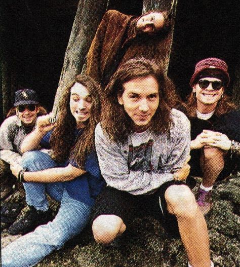 Peral Jam, Real Grunge, Grunge Guy, Mookie Blaylock, Jeff Ament, 90’s Grunge, Pearl Jam Eddie Vedder, Arte Grunge, Grunge Guys