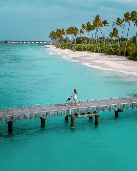 If these photos spurred your imagination, then read the caption below to understand why it is worth it to travel over 24h from NYC to Siyam World, Maldives: 1. Luxurious Villas & Suites 🏝️ – Choose from beachfront villas, overwater bungalows, and stunning suites, each with its own private pool. 2. All-Inclusive Experience 🍽️ – Enjoy unlimited access to gourmet dining, premium drinks, and exciting activities, all included in your stay. 3. Maldives’ Largest Floating Water Park 🌊 – A must-t... Maldives Activities, Floating Water, Overwater Bungalows, Floating In Water, Water Park, Private Pool, Maldives, All Inclusive, Worth It