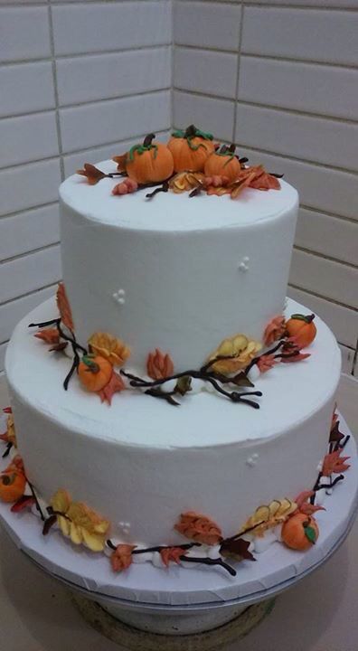 Fall wedding cake Two Teir Wedding Cake Fall, Fall Wedding Cake Designs, Dark Cakes, Wedding Cake Fall, Fall Theme Cakes, Cake Fall, Fall Wedding Cake, 2 Tier Wedding Cakes, 2 Tier Cake