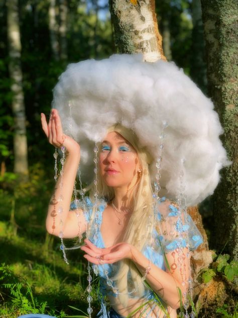 #instagram #fairytail #clouds #rain #cosplay #costume #fairycore Cloud Fairy Costume, Ren Faire Outfit Ideas, Rain Fairy, Cloud Fairy, Rain Costume, Ren Faire Costumes, Cloud Costume, Oregon Country Fair, Fair Costume