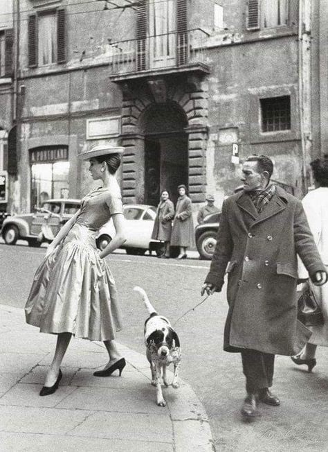 Italy Dolce Vita, Mario Carbone, Nyc Photoshoot, William Klein, Vintage City, Vintage Fashion Photography, Vintage Italy, Vintage Glamour, Look Vintage