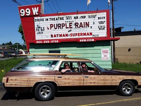 Top Drive-In Theaters in America Newberg,  Oregon by Portland Drive Inn Movies, Movie Under The Stars, Newberg Oregon, Movie Marquee, Drive In Movie Theater, Movies Under The Stars, Theatre Problems, Drive In Theater, Go To Movies