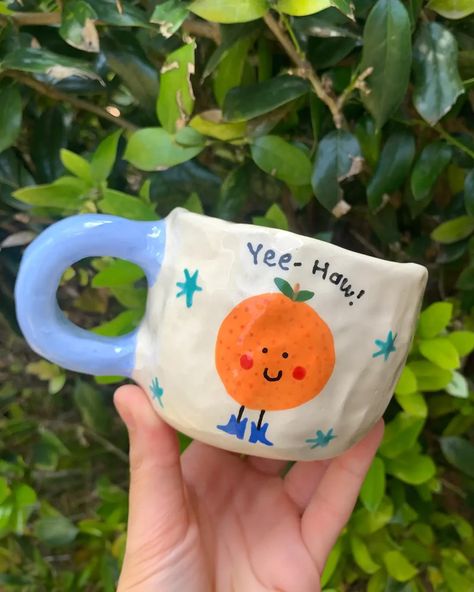 Fruits In Boots Mug - Yee-Haw Orange – ban.do Ceramic Food, Diy Pottery Painting, Orange Mugs, Color Me Mine, Pinch Pot, Long Night, Hand Painted Mugs, Keramik Design, Painted Mugs