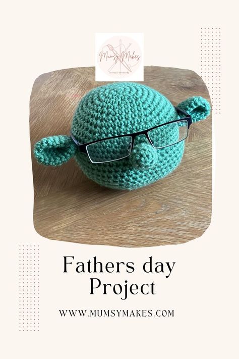 Eye Glasses Holder, Quick Crochet Gifts, Diy Father's Day Crafts, Crochet Project Free, Diy Father's Day, Quick Crochet Projects, Diy Gifts For Dad, Crochet Christmas Gifts, Crochet Eyes