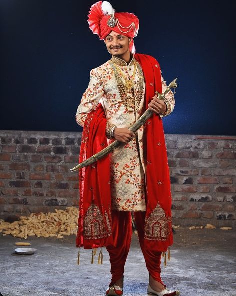 Wedding Photography India, Marriage Poses, Indian Bride Poses, Sherwani For Men Wedding, Indian Bride Photography Poses, Groom Dress Men, Indian Wedding Poses, Wedding Dresses Men Indian, Groom Photoshoot