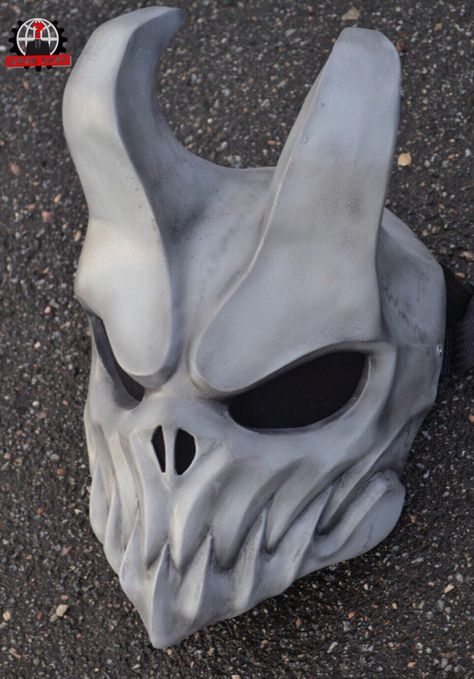 Awesome Masks, Mascara Oni, Strašidelný Halloween, Makeup Lipgloss, Horror Masks, Bike Helmets, Oni Mask, Key Photo, Skull Mask