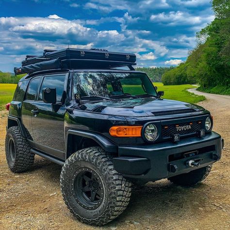 Custom Fj Cruiser, Fj Cruiser Mods, Toyota Cruiser, Cruiser Car, Lexus Gx, 4 Runner, Toyota 4x4, Overland Vehicles, Toyota Trucks