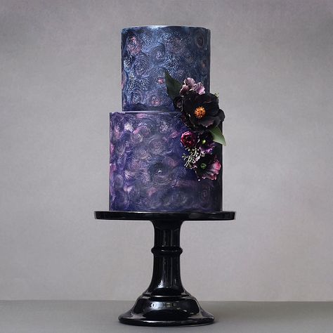 Textured Wedding Cakes, Purple Wedding Cake, Black Wedding Cakes, Purple Cakes, Couture Cakes, Wedding Dessert Table, Gorgeous Wedding Cake, Modern Wedding Cake, Unique Wedding Cakes