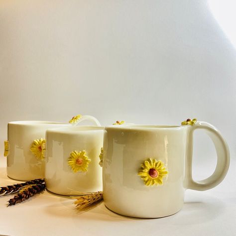 Handmade mug with sunflower applications in clay Sunflower Pottery Ideas, Sunflower Clay Art, Sunflower Ceramics, Sunflower Pottery, Sunflower Cup, Sunflower Ceramic, Clay Workshop, Sunflower Mug, Clay Cup