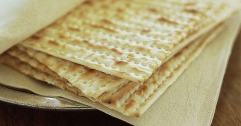 To gather around the table with those whom you love Unleavened Bread Recipe, Feast Of Unleavened Bread, Hard Bread, Matzo Meal, Passover Recipes, Homemade Gluten Free, Jewish Recipes, Gluten Free Oats, Gluten Free Cooking