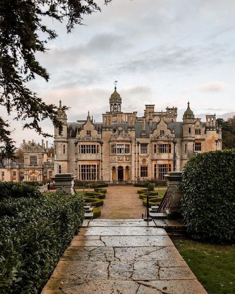 Harlaxton Manor, University Of Evansville, Worst Witch, University Housing, English Manor Houses, Architectural History, Castle Mansion, English Manor, Castle House