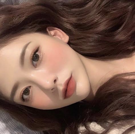 Gold And Brown Eye Makeup, Lip Color Makeup, Korean Eye Makeup, Ulzzang Makeup, Swag Makeup, Cute Makeup Looks, Asian Eye Makeup, Eye Makeup Art, Asian Makeup