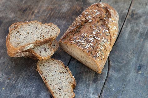 Mixed breads have a lower glycemic index. Bread Recipe For Diabetics, Low Gi Bread, Low Glycemic Bread, Best Breads, Low Gi Diet, Wheat Belly Recipes, Whole Wheat Sourdough, Low Gi Foods, Wheat Bread Recipe