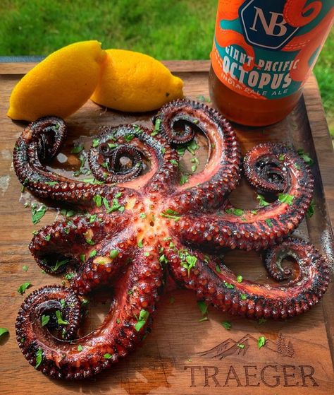 Central American Food, Around The World Christmas, Mixed Seafood Recipe, Octopus Recipes, Desserts Around The World, Simple Family Meals, Yummy Seafood, Grilled Octopus, Expect The Unexpected