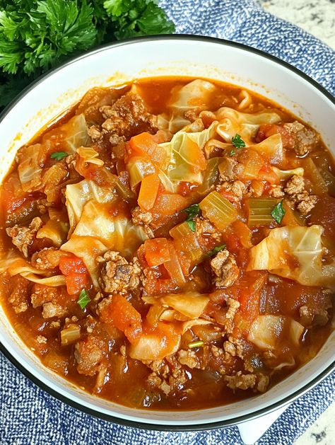 Cabbage Roll Soup Stuff Cabbage Soup Easy Recipes, Cabbage Roll Soup Recipe Instant Pot, Deconstructed Cabbage Roll Soup, Cabbage Soup With Rice, Shoneys Cabbage Soup, Galumpki Soup, Unrolled Cabbage Soup, Stuff Cabbage Soup, Golumpki Soup