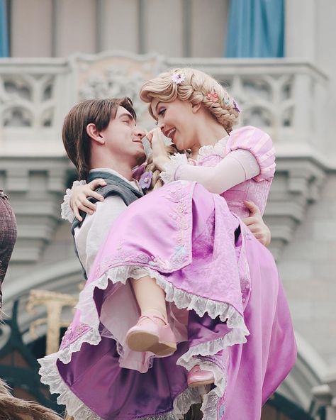 Thankful for those that lift us up 💕✨🌸 #tangled #mrff #mickeysroyalfriendshipfaire #rapunzel #dreambigprincess #flynnrider Princess Carry Reference, Princess Carry, Rapunzel Cosplay, Disney Actresses, Rapunzel And Flynn, Rapunzel And Eugene, Disney Princess Rapunzel, Rapunzel Tangled, Couple Cute