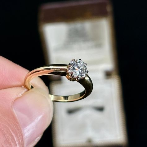 Here is a classic 1950’s Diamond engagement ring. The solitaire Diamond is round brilliant cut, 0.57ct in size and graded G/Vs, it is set in 18K white on yellow gold on a nice rounded thick-ish band. DM us for enquiries 🤍 * Please note items over $5K are ‘pick up in store’. Sales items do not include resizing nor postage. ______________________________________ #antiquejewellery #ringsofinstagram #engagementrings #diamonds #gems #leura #bluemountains #diamondrings #engagementrings #antiq... 1950s Engagement Ring, Brilliant Engagement Rings, Solitaire Diamond, Meow Meow, Antique Jewellery, Round Brilliant Cut, Diamond Solitaire, Diamond Engagement Ring, Round Brilliant