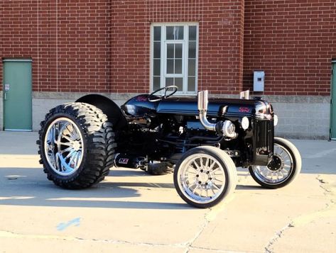 1948 Ford 8N Tractor with a Twin-Turbo Power Stroke V8 Ford 8n, Ford 8n Tractor, Lawn Tractor Trailer, 1948 Ford Truck, 8n Ford Tractor, Rat Rod Truck, Homemade Tractor, Small Tractors, Tractor Idea