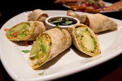 Recipe for BJ's Brewhouse delicious sweet tamarind dipping sauce! > Avacado Egg Rolls, Avocado Egg Rolls, Avocado Roll, Cooking Stuff, Egg Roll Recipes, Wontons, Egg Rolls, Avocado Egg, Restaurant Recipes