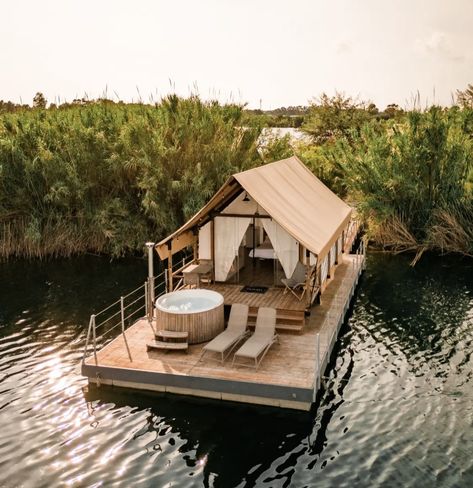 Boat House Interior, Oregon House, Glamping Tents, Floating Boat, Jungle House, Camping Inspiration, Tree House Designs, Castle House, Floating House